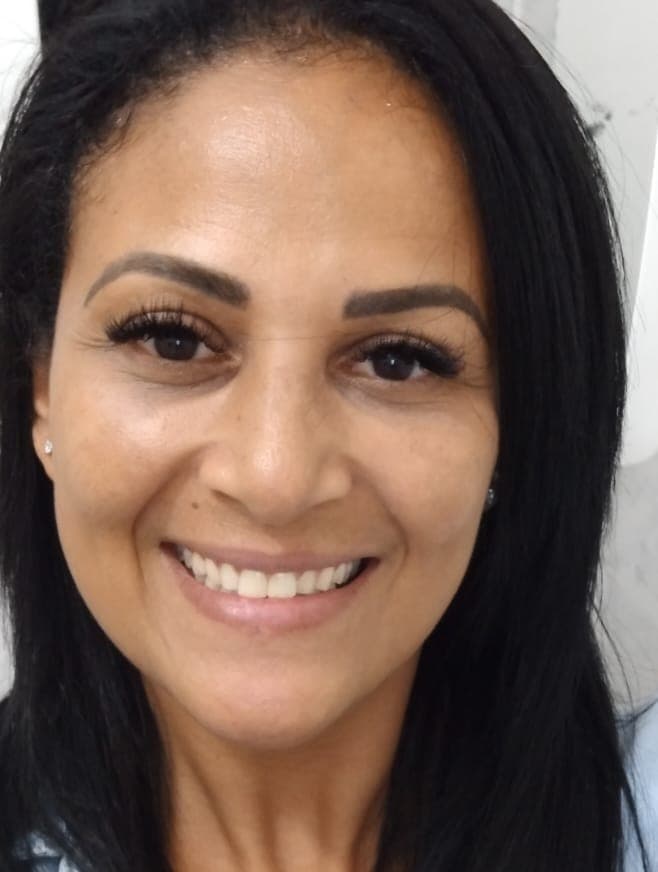 Foto de - Elaine Cristina, revendedora Rosi Alves Semijoias